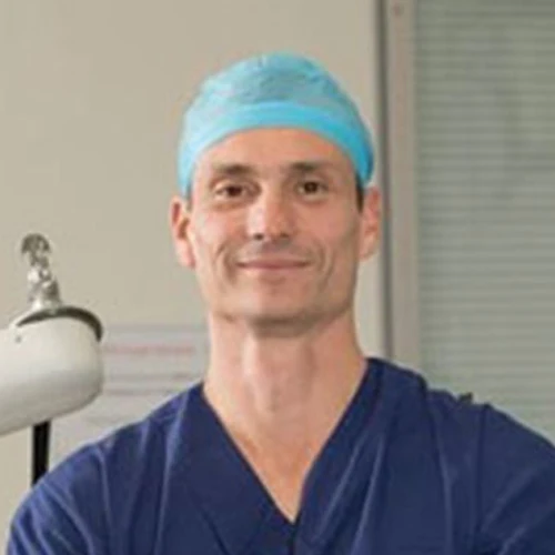 Dr Damian Smith